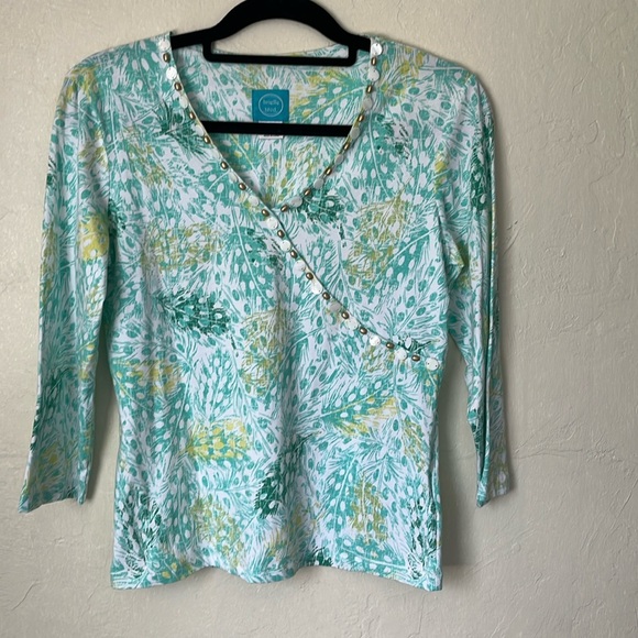 Brielle Blvd. Multicolored Quarter Sleeve Shirt with Bead Details - Picture 1 of 3